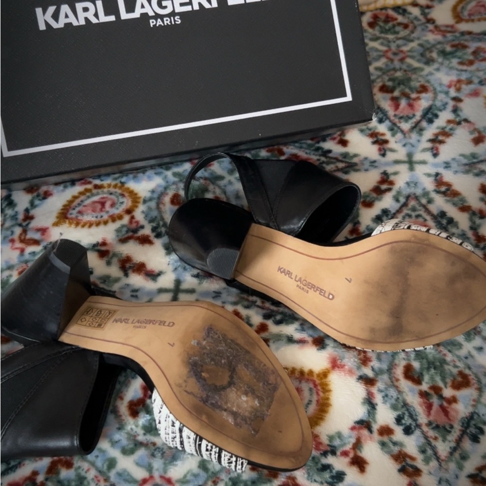 Karl Lagerfeld Black and White Sandals Size 7M with original box - Picture 3 of 4